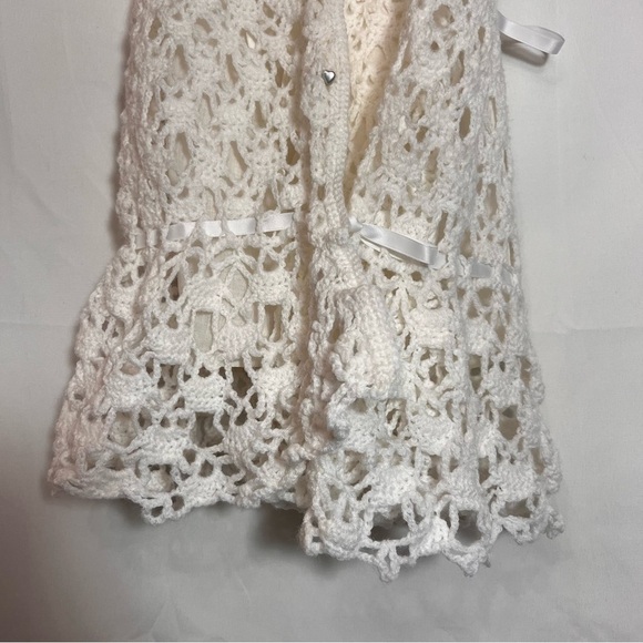 Vintage Handmade Crochet Knit Baby Girl Dress With Cute Heart Buttons - Picture 2 of 4